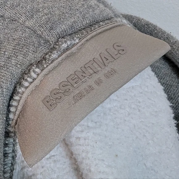 ESSENTIALS Fear Of God Fleece Cropped Hoodie Pullover Sweatshirt - Picture 5 of 10